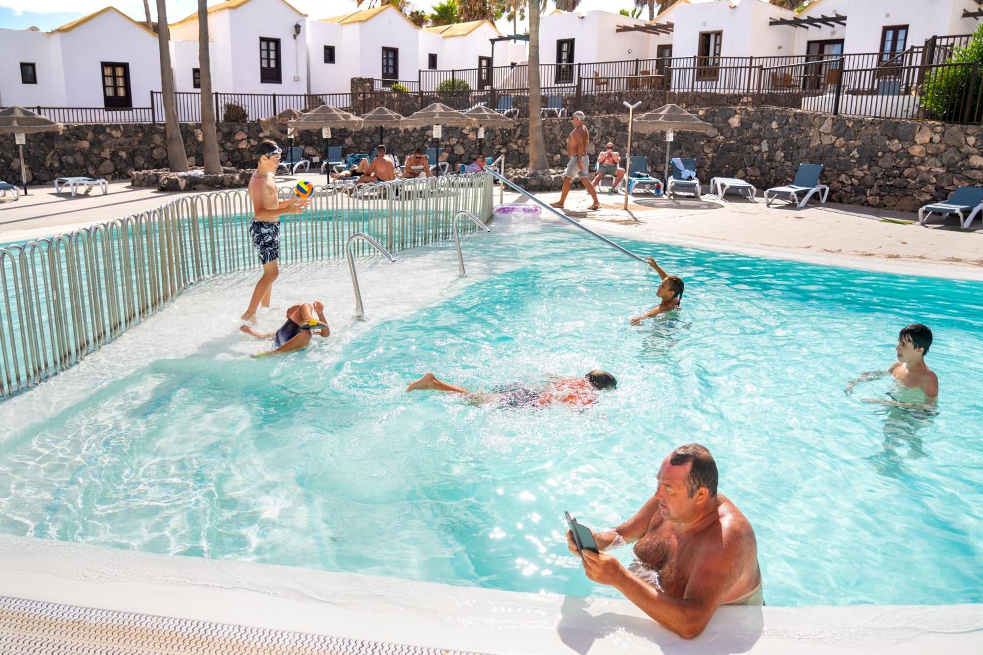 Elite Fuerteventura By Ecr Hotel Caleta De Fuste Exterior photo